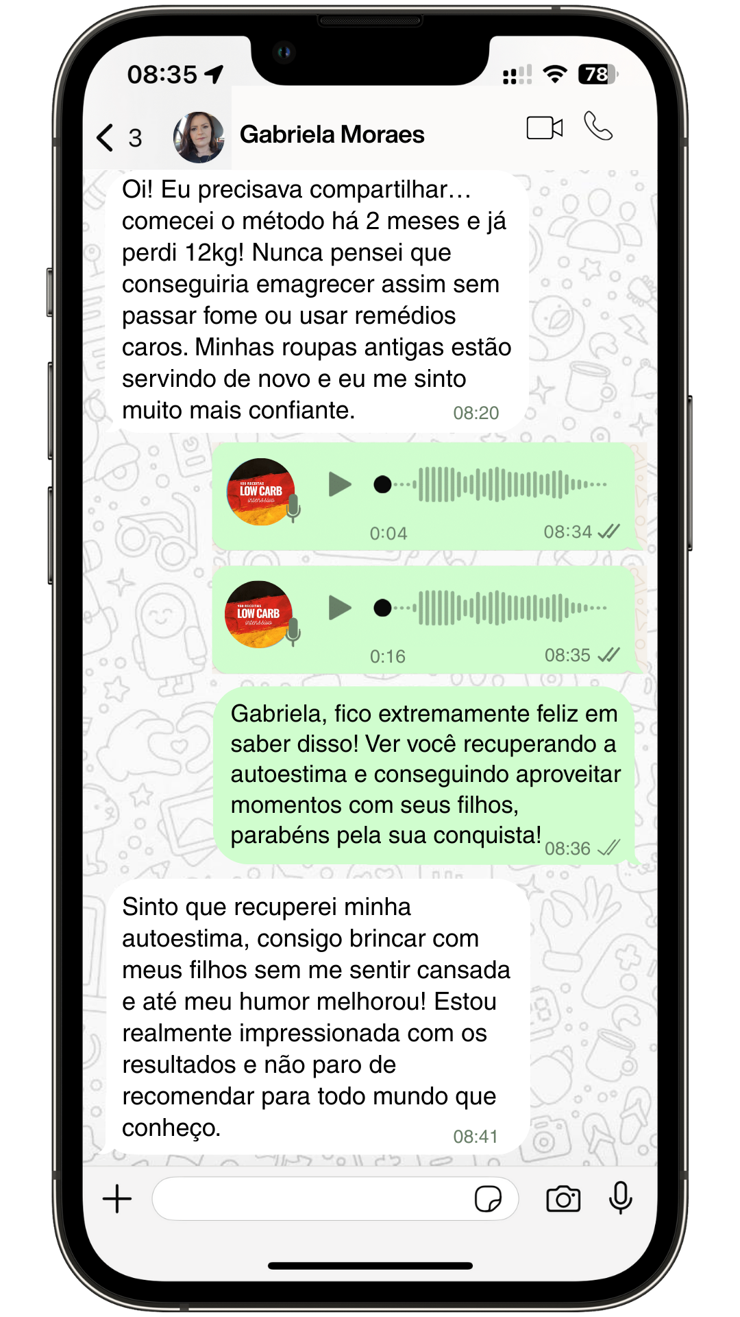 presença de fatias de limão dentro